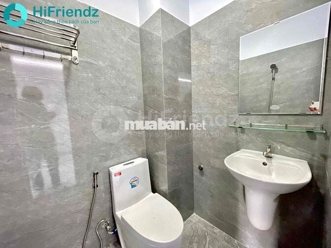 CHO THUÊ PHÒNG STUDIO BAN CÔNG FULL NỘI THẤT NGAY VƯỜN LÀI GẦN VLU