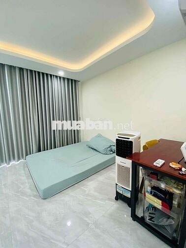 Bán nhà Phan Huy Ích, Hẻm xe hơi, 4 PN,gần 160m2 SD, Nhỉnh 5 Tỷ 5