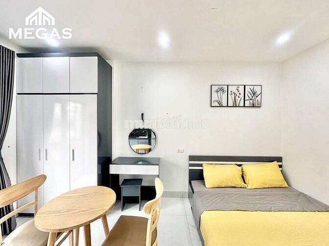 STUDIO BAN CÔNG ĐẦY ĐỦ NỘI THẤT NGAY SVĐ MỸ ĐÌNH