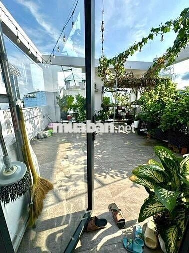 💥💥 Ngã tư HÀNG XANH Giáp Q1
-  55m2 - 5 Tầng đúc + 5Pn  Nhỉnh 7,x TT
