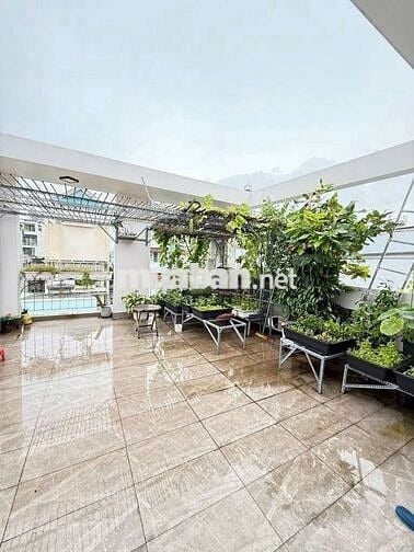 💥💥 Ngã tư HÀNG XANH Giáp Q1
-  55m2 - 5 Tầng đúc + 5Pn  Nhỉnh 7,x TT
