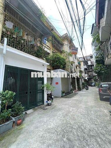 TẬP THỂ GIẢI PHÓNG - TẦNG 3 - 3 NGỦ 2WC - Ô TÔ ĐỖ CHÂN CẦU THANG