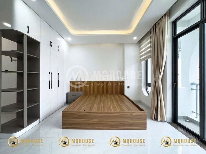 Căn hộ full nội thất ban công lớn thoáng mát Thái Văn Lung Quận 1