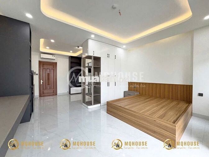 Căn hộ full nội thất ban công lớn thoáng mát Thái Văn Lung Quận 1