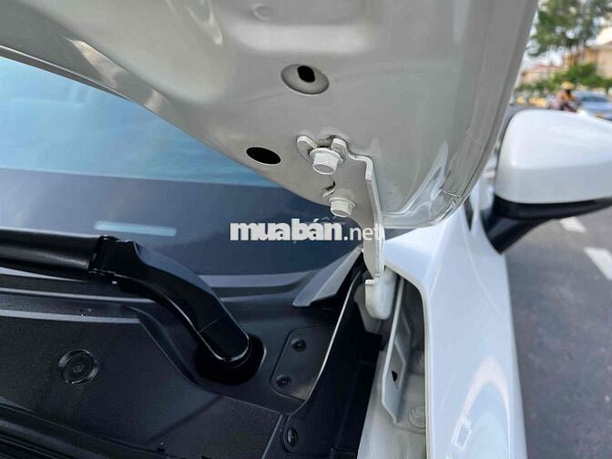 Mazda 2 2024 Premium - 10000 km