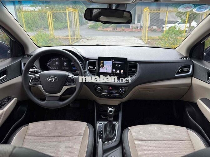 Đầy đủ tiện nghi, số km ít, chất xe như mới