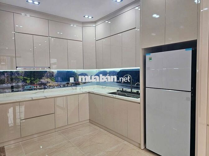 Chính chủ cho thuê nhà 6 Tầng,70m2,Thang Máy,Tại: Nghĩa Đô-Cầu Giấy