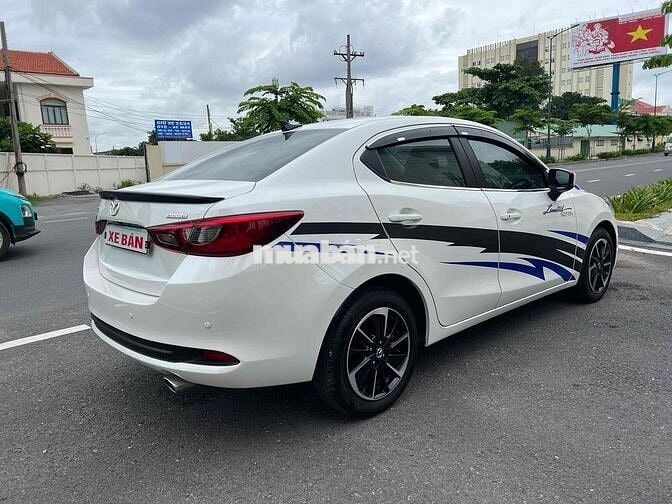 Mazda 2 2024 Premium - 10000 km
