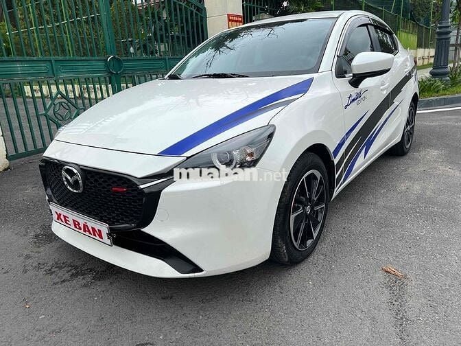 Mazda 2 2024 Premium - 10000 km