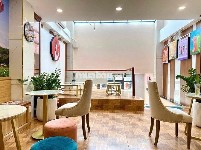 Sang mặt bằng kinh doanh trà sữa