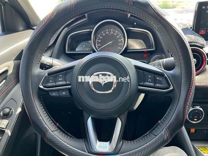 Mazda 2 2024 Premium - 10000 km