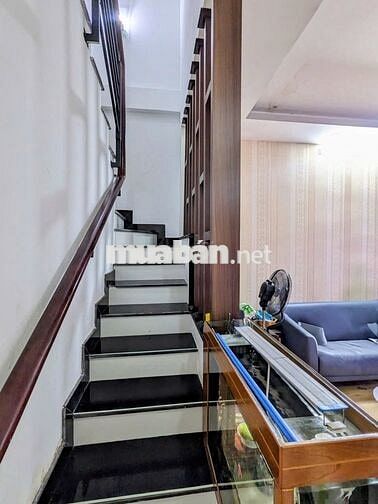 BÁN NHÀ ĐẸP QUẬN 10 - 2 TẦNG - 7.3 TỶ (TL) - HẺM ĐẸP SÁT MT, GẦN CMT8