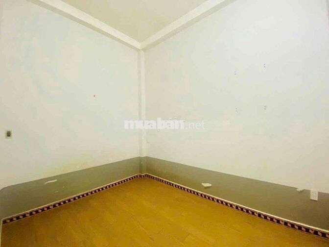 cho thuê nhà 1/ đs 3 p9 (4x17) 3 pn , 2wc hẻm xe tai
