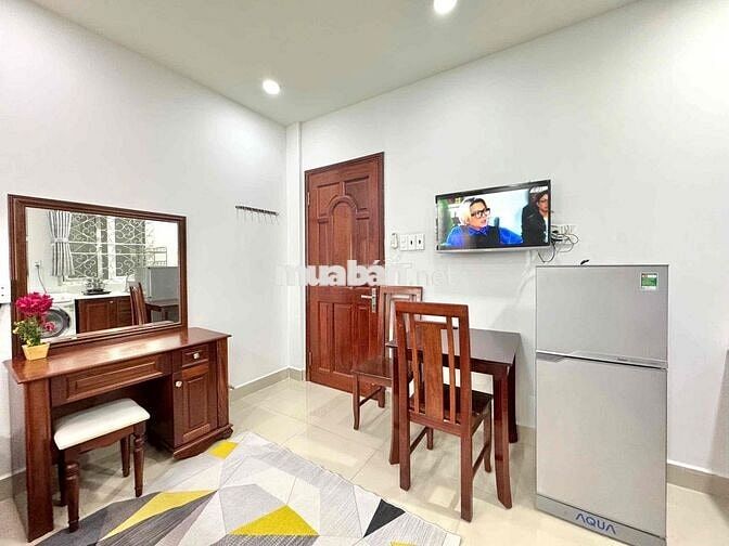 Căn hộ cao cấp FULL nội thất - Lưu Nhân Chú-gần công viên Lê Thị Riêng