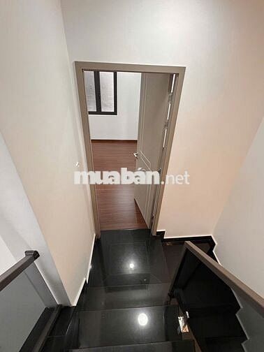 Bán nhà ngay đường Thanh Đa-Bình Quới Q.Bình Thạnh 4.5x18m 4 tầng