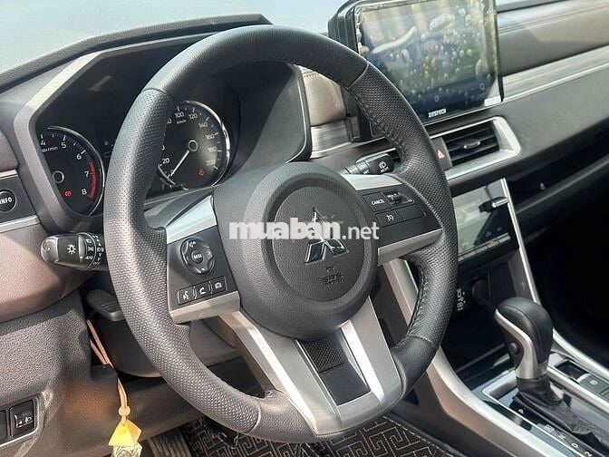 Mitsubishi Xpander 2023 AT Premium - 60000 km