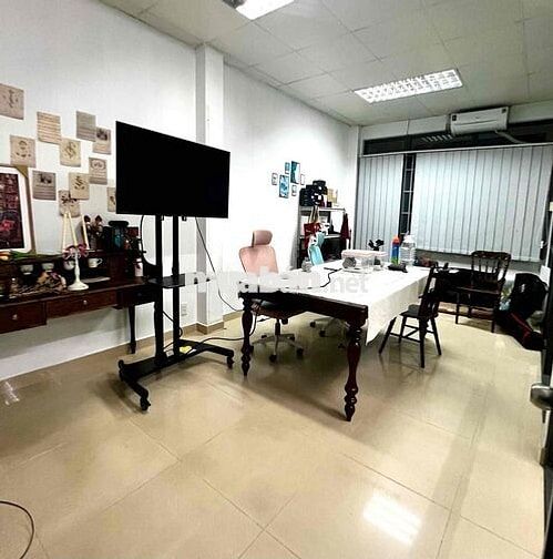[PHÚ NHUẬN TP.HCM] VĂN PHÒNG 100m2 THANG MÁY Ở MẶT TIỀN