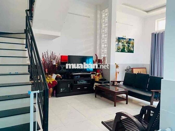 Nhà hẻm xe hơi 6m, 125m2, 3PN, đường Nguyễn Văn Thương