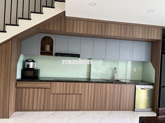Nhà phố đơn lập 5x17 m, đầy đủ nội thất, tại KDC cao cấp The Standard