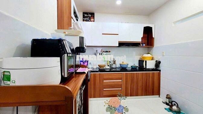 Bán nhà phố vị trí trung tâm tân  phú  tiên ích bao quanh dân trí cao