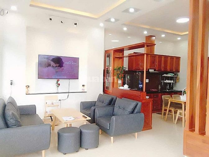 CHO THUÊ VILLA SÂN VƯỜN NGÔ TẤT TỐ PHUONG 8 ĐÀ LẠT