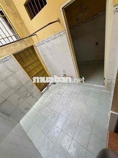 Nhà 100m2 2 phòng hẻm ô tô đường Trần Quang Diệu