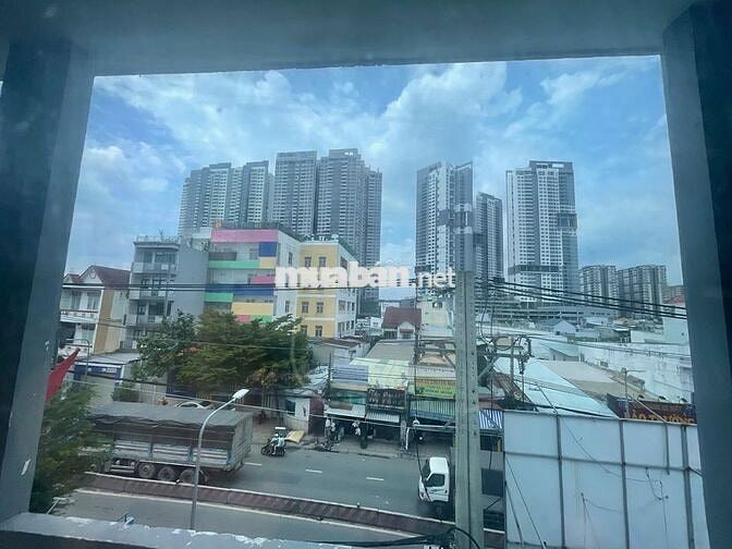👉 MT Huỳnh Tấn Phát, Quận 7 – 7x20m - Trệt 2 Lầu ST – giá: 48 Triệu