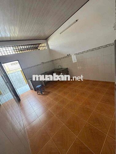 Nhà 100m2 2 phòng hẻm ô tô đường Trần Quang Diệu