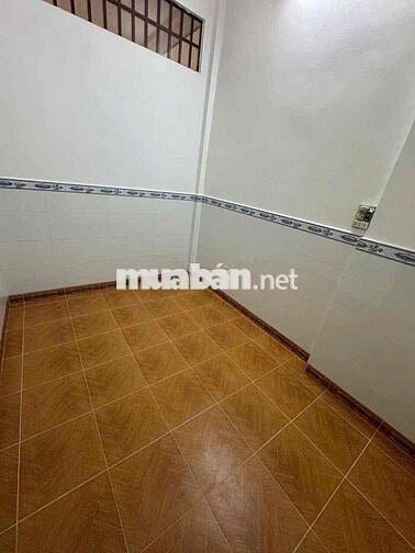 Nhà 100m2 2 phòng hẻm ô tô đường Trần Quang Diệu