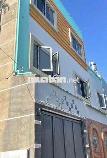 Cho thuê nhà nguyên căn 2 lầu có: 3pn nằm gần Chợ và Ga Tàu Dĩ An
