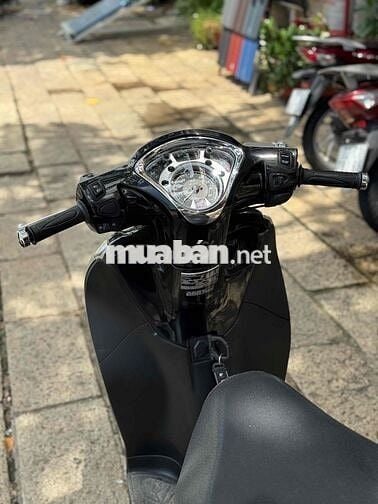 SH mode sporty bạc nhám đỏ đô đẹp keng bs 72