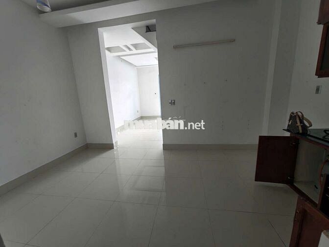 Tìn đâu đc 57m2 thổ cư ngang 5m nhà đẹp vuông vức hẻm 79 lê lợi