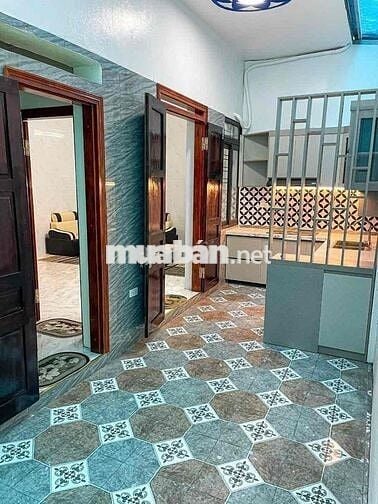 Nhà đẹp 5 tầng ,4 ngủ rộng đang cho thuê kín .Thu nhập 15tr/tháng