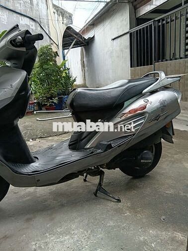 Xe hảng hon đa còn nguyên bản