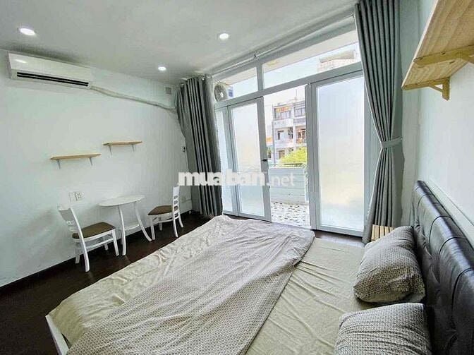 Căn hộ 1Pn tách bếp ban công view thoáng, full nội thất, tiện qua Q1,3
