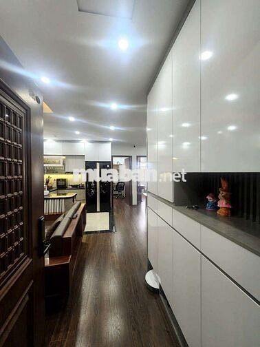 90M- TOÀ RAINBOW - TÂY NAM LINH ĐÀM 90M- TOÀ RAINBOW - TÂY NAM LINH ĐÀM