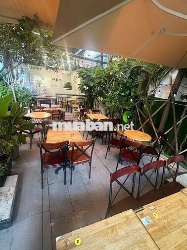 👉 HXH CMT8 Quận 3 – 12x20m , trệt suốt  – giá 60tr/tháng.