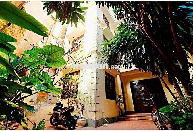 BIỆT THỰ TÂY HỒ-90M2-HAI MẶT NGÕ-THÔNG NHIỀU ĐƯỜNG-10M RA HỒ-31,5 TỶ