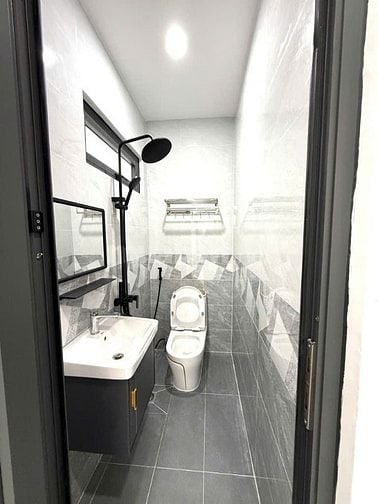 Nhà Kiều Đàm, KDC Hiện Hữu, 02 Tầng, DT 4x10m