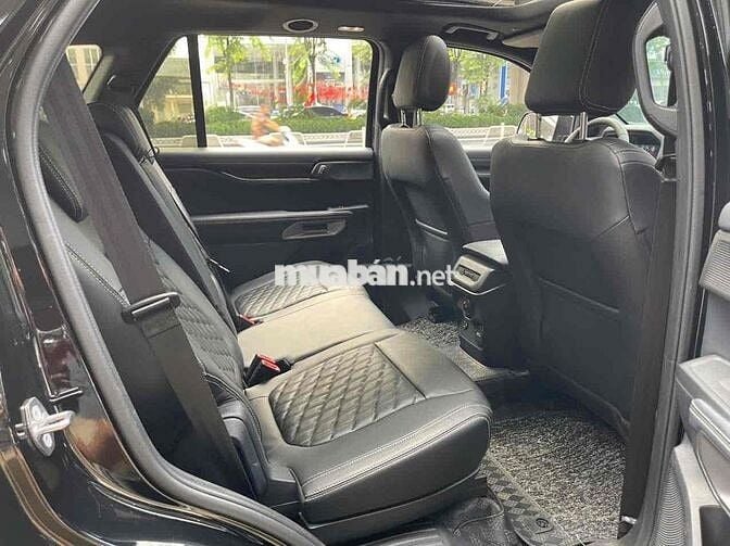 CẦN BÁN FORD EVEREST PLATIUM SX 2025 CÓ VAT CAO
