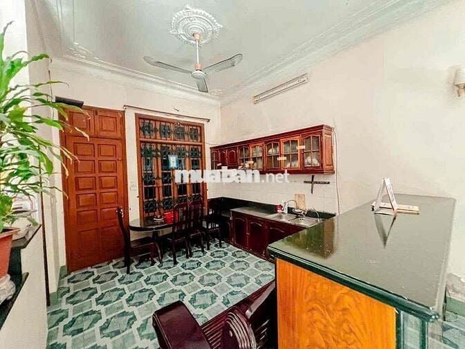 BIỆT THỰ TÂY HỒ-90M2-HAI MẶT NGÕ-THÔNG NHIỀU ĐƯỜNG-10M RA HỒ-31,5 TỶ