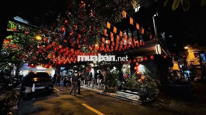 Hiếm Bán tập thể phố Yên Thế, nội thất cực xịn, ở ngay, 125m2 3.25 tỷ Hiếm Bán tập thể phố Yên Thế, nội thất cực xịn, ở ngay, 125m2 3.25 tỷ