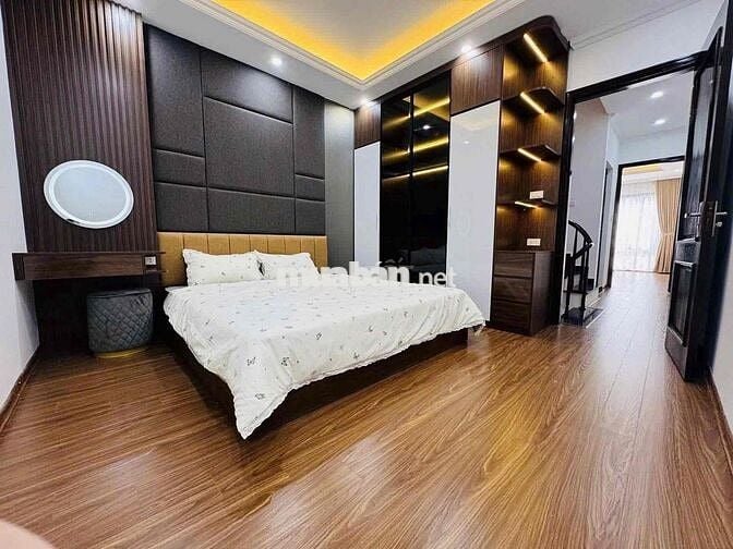 NHÀ XUÂN LA-51M2-6 TẦNG-13,5 TỶ-30M RA PHỐ-10M RA Ô TÔ.