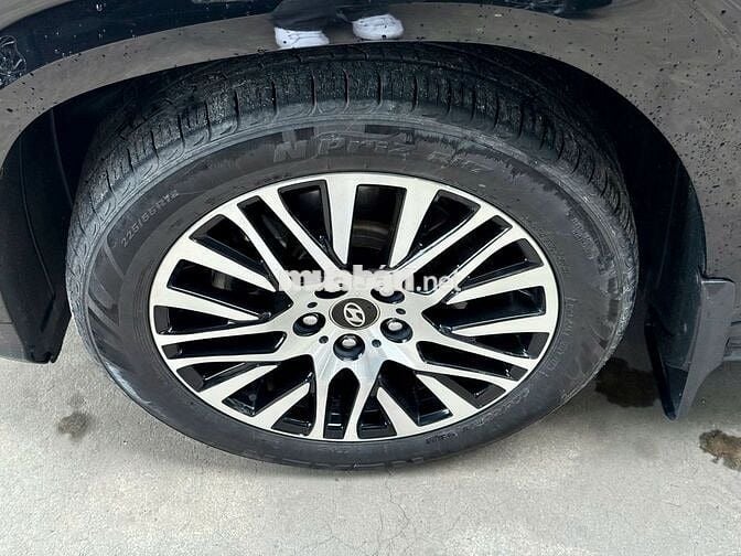 Hyundai Custin 2023 2.0 Cao cấp - 48000 km