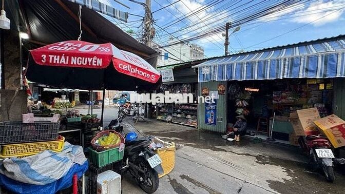 Cho thuê nhà vừa ở vừa Kinh Doanh ngay chợ Phương Sài Nha Trang