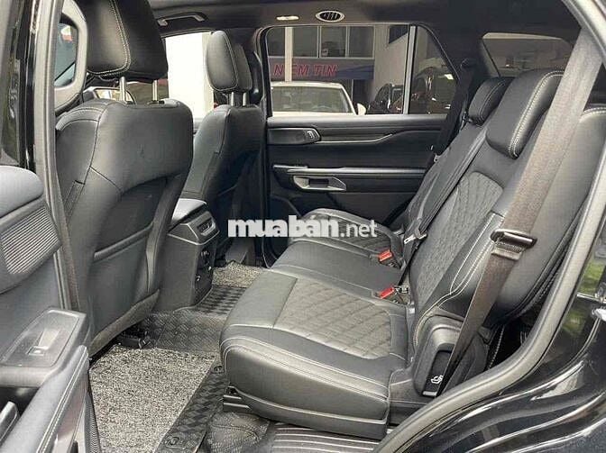 CẦN BÁN FORD EVEREST PLATIUM SX 2025 CÓ VAT CAO