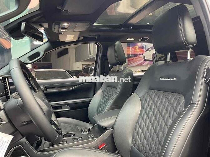 CẦN BÁN FORD EVEREST PLATIUM SX 2025 CÓ VAT CAO