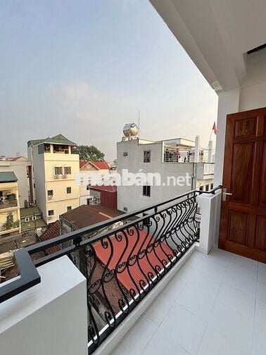 VỊ TRÍ CỰC ĐẸP - 10m ra mặt đường kinh doanh, chợ, bãi ô tô, trường ĐH