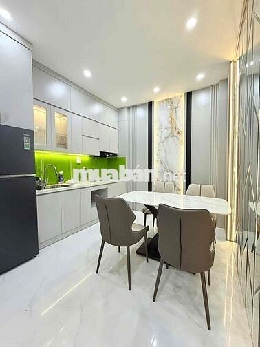 Nhà đẹp ở ngay phố Minh Khai - tặng full nội thất ,giá hợp lý sổ đỏ CC