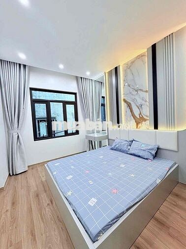Nhà đẹp ở ngay phố Minh Khai - tặng full nội thất ,giá hợp lý sổ đỏ CC